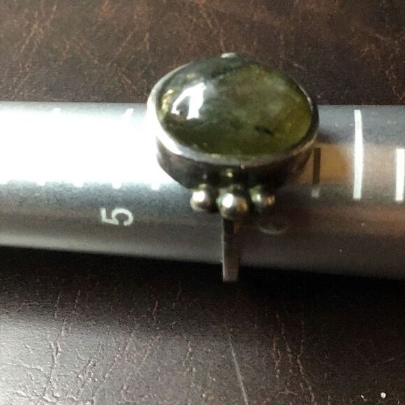 Ring Vintage sterling, silver and green stone, size 5, and three-quarter - Picture 2 of 4